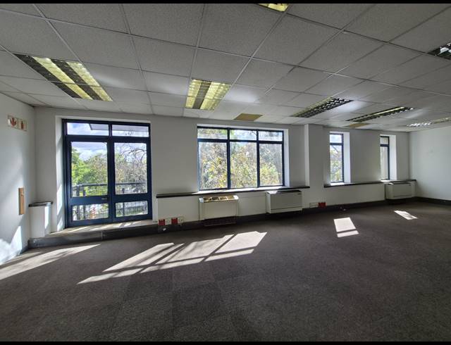 211M² OFFICE TO LET IN ROSEBANK